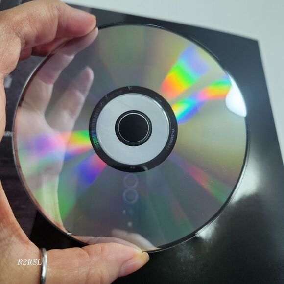 TOMORROW X TOGETHER cd with photo book NIB OPEN BOX - Picture 4 of 6